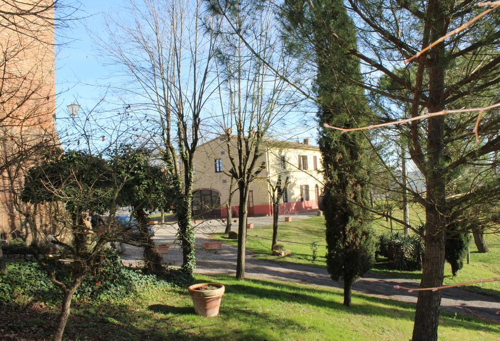 Agriturismo Castello Saltemnano Buonconvento Exterior foto