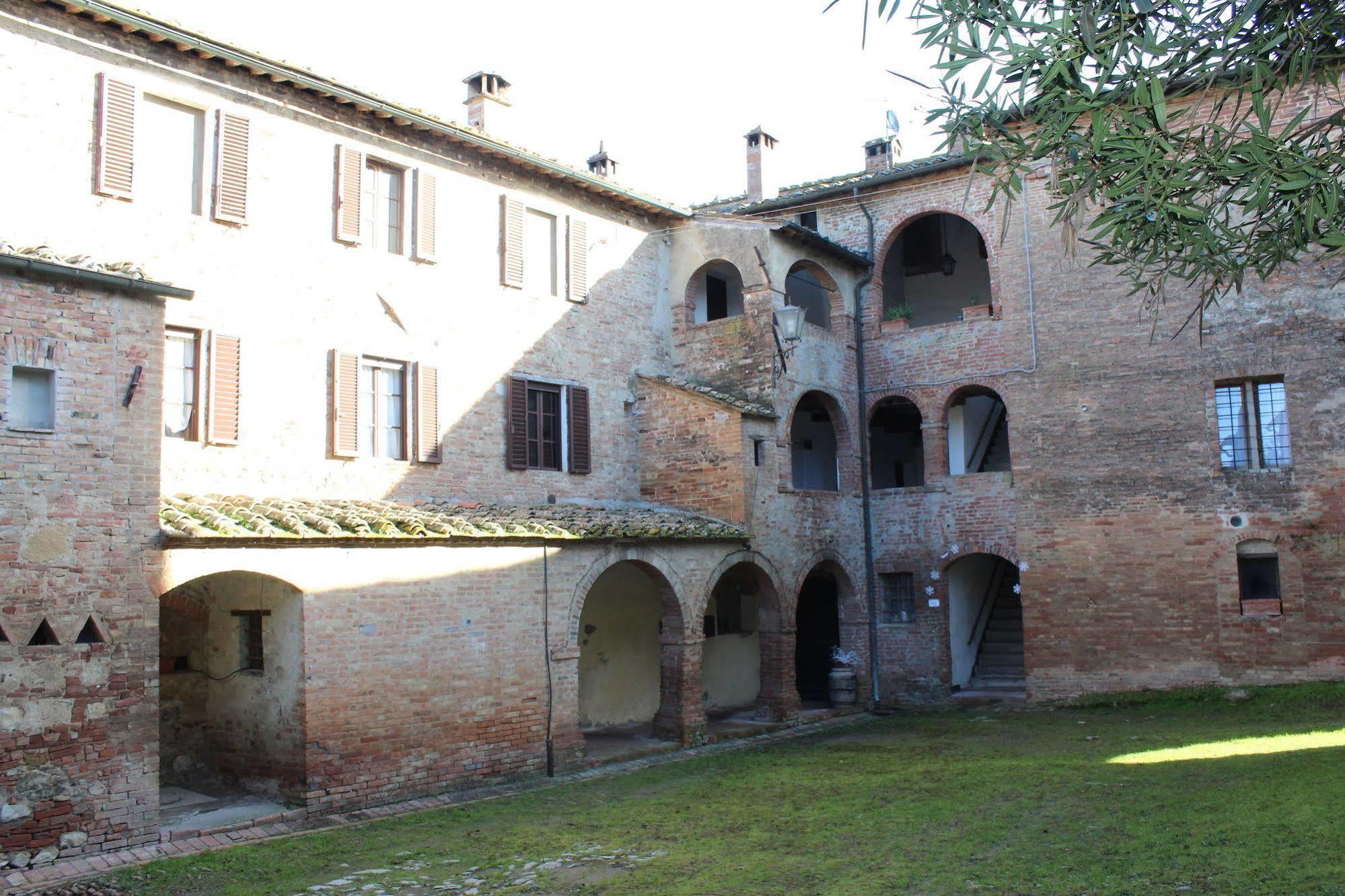 Agriturismo Castello Saltemnano Buonconvento Exterior foto